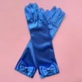 Detalle de guantes de saten azul con elegante lazo para espectaculos infantiles. - Talla única / Azul zafiro