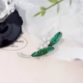 Groene Geëmailleerde Blad Parel Broche Zilverkleurige Speld Elegante Kleding Accessoire - Parel blad broche - Zilver