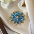 Blue crystal flower brooch vintage rhinestone suit coat pin elegant women fashion jewelry - Lake Blue