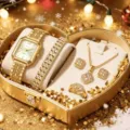 Set regalo gioielli orologio al quarzo donna quadrato oro bracciale collana orecchini set - Orologio Interamente Oro Con Quadrante Bianco E Set Di Gioielli (Senza Scatola)