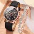 Vista dettagliata dell'orologio da donna al quarzo con quadrante nero e bracciale. - Stile 42 (Senza Scatola) / Orologio al Quarzo + Bracciale a Catena Strass Set 2 Pezzi / Oro Rosa (Quadrante Nero)