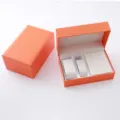 Scatola regalo per orologi e gioielli in pelle arancione con cuscini bianchi per elegante. - 皮革质感首饰礼品包装盒(BOX11) / Set in Scatola / Arancione