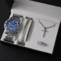 Vista dettagliata del set regalo orologio di lusso da uomo con quadrante blu e bracciale. - Orologio con Cinturino in Acciaio Lega Quadrante Blu Set Regalo 4 Pezzi (A10)