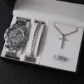 Set orologio uomo di lusso con bracciale catena collana croce e anello confezione regalo. - Orologio con Cinturino in Acciaio Lega Argento Set Regalo 4 Pezzi (A6)