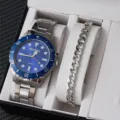 Set orologio al quarzo da uomo con lunetta blu e bracciale a catena in elegante cofanetto. - Set Orologio al Quarzo e Bracciale da Uomo Argentato Ghiera e Quadrante Blu (A27-Senza Scatola)