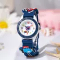 Dettaglio orologio quarzo bambini, quadrante numeri colorati con volante e cinturino blu. - Taglia unica / Stile Racing Blu (42)