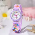 Orologio al quarzo per bambini viola con simpatico cinturino unicorno e chiaro quadrante numerico. - Unicorno Viola