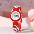 Primo piano di orologio quarzo silicone bambino rosso con cinturino cartone animato astronauta. - Red and White Astronaut