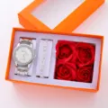 Set regalo con orologio al quarzo con strass, bracciale cuore e rose di sapone rosse. - Orologio + Bracciale 2 (Senza Scatola) / Argento