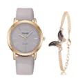 Vista dettagliata dell orologio da polso al quarzo da donna con cinturino in pelle grigia. - Con Stile Bracciale a Cuore (Y015) / Grigio