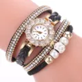 Schwarze Wickeluhr mit Strass Steinen und Perlen, modische mehrlagige Damen Quarz Armbanduhr. - Schwarz