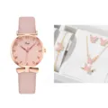 Orologio al quarzo con cinturino in pelle rosa e set regalo gioielli farfalla dettaglio. - Stile Oro Rosa Rosa (Set Gioielli 1+ Senza Scatola)