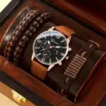 Set orologio al quarzo da uomo con cinturino in pelle elegante, bracciali intrecciati. - Set Orologio e Braccialetto N. 13 (13) / Marrone