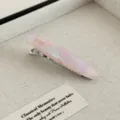Rosa Acetat Haarklammer Entenschnabelklammer minimalistisches Haaraccessoire fuer Damen. - Kristallrosa