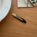 Koreanische minimalistische schwarze Metall Entenschnabel Haarklammer fuer den Alltag. - Schwarz