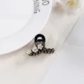 Pince à cheveux noire avec fleurs et strass, petit accessoire élégant pour coiffure. - Pince à cheveux crabe fleur en strass noire