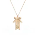 Roestvrijstalen bloem lint hanger ketting met leuk april madeliefje motief voor dames. - Kettingen met geboortebloemkaart voor april