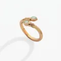 Anillo abierto de acero inoxidable chapado en oro 18k con piedras de circonita detalle. - Anillo abierto / Octubre