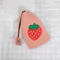 Roze PU lederen uittrekbare sleuteletui met schattige 3D aardbei hanger voor autosleutels. - Groot - Roze aardbei