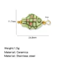Colgante de pez de cerámica hecho a mano con cuentas de acero inoxidable, accesorio de joyería. - Precio por unidad / Pez Floral Azul Claro (HP0261G06)