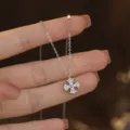 Silberner Mikro-Zirkon Kreuz Anhänger Halskette Variante, elegante Schlüsselbeinkette Schmuck. - Weißer Zirkonia Platiertes Platin (A5150) / Weiß