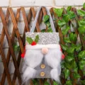 Borsa in feltro con gnomo di natalizio, grazioso sacchetto regalo caramelle per festa. - Gnomo (Trecce Grigie)
