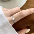 S925 zilver minimalistische parelring, elegant dubbelband ontwerp, chique mode sieraden. - Verstelbaar Open / Dubbellaagse Parel Stijl (K1526)
