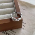 Zilveren gedraaide open ring, minimalistische stijl sterling zilveren sieraad variant - Verstelbaar Open / Driedimensionale Gedraaide Open Stijl (K1814)