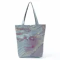 Abstract fluid print pattern detail on a stylish canvas tote bag with comfortable grey handles. - Style hl8960