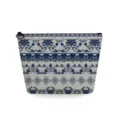 Nahaufnahme der Kosmetiktasche mit traditionellem blau-weißem Porzellanmuster Detail. - Porzellan Klassischer Blumen Stil (sn3576)