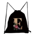 Schwarzer Turnbeutel mit elegantem Buchstabe E und Vintage-Blumenmuster, lässiger Alltagsrucksack. - Buchstabe E Blumenmuster Stil (sk3183)