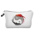 Tragbarer Kulturbeutel mit Reißverschluss und traditionellem Fisch-Design für die Reise. - Tai Chi Fisch Tinte (hz3527)