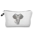 Nahaufnahme Detail der weißen Kosmetiktasche mit schwarzem Mandala Elefanten Druck. - Weißer Mandala Elefant (hz3532)