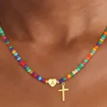 Collana di perline colorate con cuore lettera A e pendente a croce gioielli donna. - Lettera A / Oro