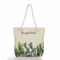 Vue détaillée du sac cabas en toile montrant le superbe imprimé cactus et anses. - Imprimé Beau Cactus (ms2015b)