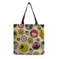 Primo piano sui dettagli del motivo floreale e di uccelli retrò colorato della borsa. - Stile hm0394