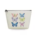 Vista detallada del neceser de maquillaje con estampados de mariposas y textura de lino. - Seis Mariposas de Acuarela (sn4001)