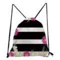 Details des schwarz-weißen gestreiften Rucksacks mit Blumenmuster, lässig. - Schwarz-Weiß Gestreift Rosa Blumendruck (sk5198)