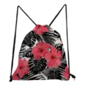 Tropischer Blumen Kordelzug Rucksack, schwarz-weißer Blätter Druck Freizeit Beutel. - Schwarz-weißer Tropenblatt- und rosa Hibiskus-Druck (sk5217)