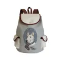 Detailansicht des grauen Canvas-Rucksacks mit Bullterrier-Grafik und Lederbesatz für Alltag. - Grau Slava Tattoo (sj4429)