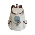 Detaillierte Ansicht des Canvas-Rucksacks mit geometrischem Bergmuster und braunem Leder. - Blau Grau Rund Landschaft Raute Geometrischer Druck Stil (sj5041)