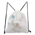 Vue détaillée du sac à dos cordon blanc avec motif éléphant aquarelle pour usage quotidien. - Style Éléphant Ballon Lettres Anglaises (sk4048)