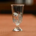 Tasse à thé en verre de style chinois avec motif de grue, élégant verre à pied haut. - Série Pin et Grue - Tasse à pied n° 2