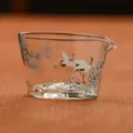 Tasse d'equite a the en verre avec design de pin et grue, pichet de partage de the traditionnel 91 - Série pin et grue - Pichet à thé en forme de goutte