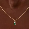 Collana minimalista con due pietre natali da donna, elegante catenina dorata chic. - Collana con Strass Bianco e Verde (Stile 3)