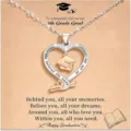 Collier de remise des diplômes pour femmes pendentif cœur argenté avec chapeau cadeau - Style 1 toque de diplômé