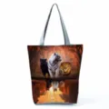 Vue détaillée du sac cabas en toile avec imprimé chat créatif et effet miroir unique. - Imprimé Miroir Félin (hl6182)
