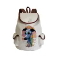 Détail de sac à dos en toile montrant le motif de chien coloré et la bordure en cuir. - Chien d'Art(sj4502) / Blanc Cassé