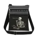 Vista dettagliata di una elegante borsa a tracolla in tela nera e bianca con stampa scheletro. - Stile Teschio Truccato (xkk2362)