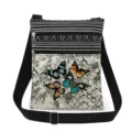 Vista detallada del bolso cruzado de lona con estampado de mariposas y cremalleras. - Estilo Patchwork Mariposa Floral Raya Negra Blanca (xk0859)